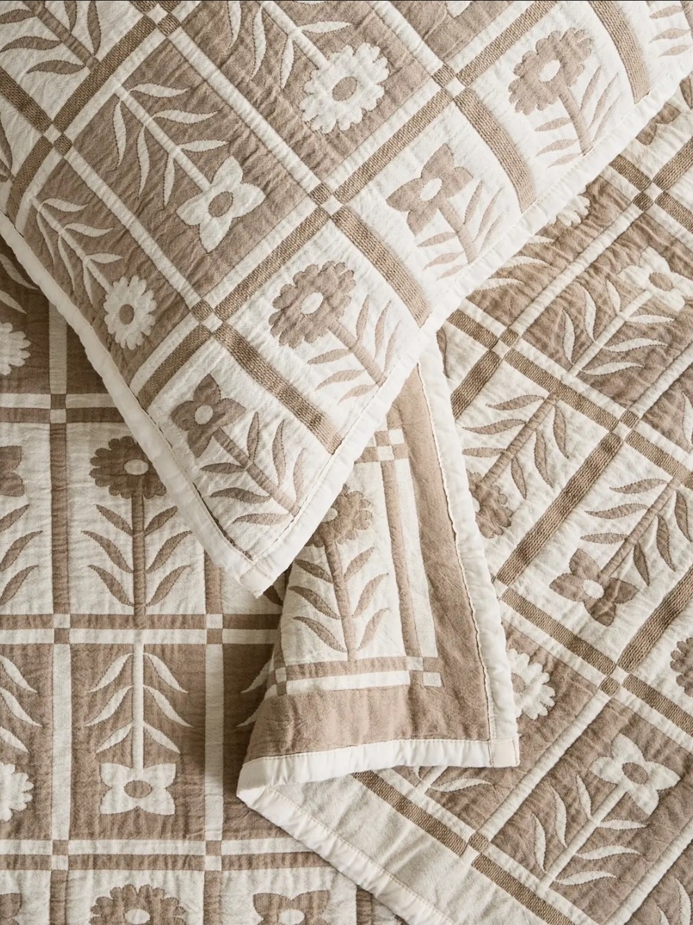 Quince Organic Cotton Jacquard Floral Sham Set - King - Toffee - Picture 3 of 5
